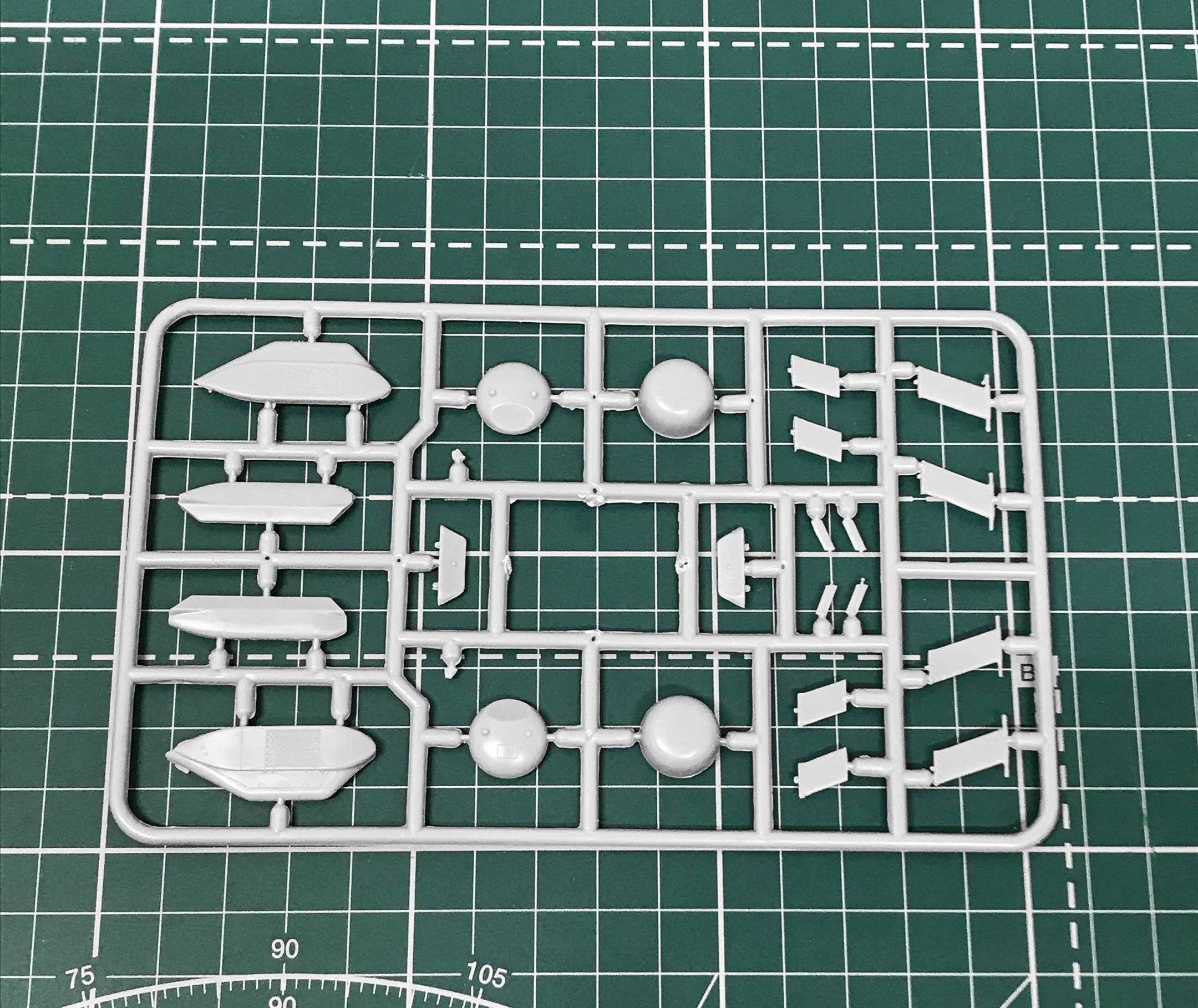 An-26 RR,RT,Z version, military cargo Scale 1:72 Amodel AMO72134 Plastic Airplane Model Kit