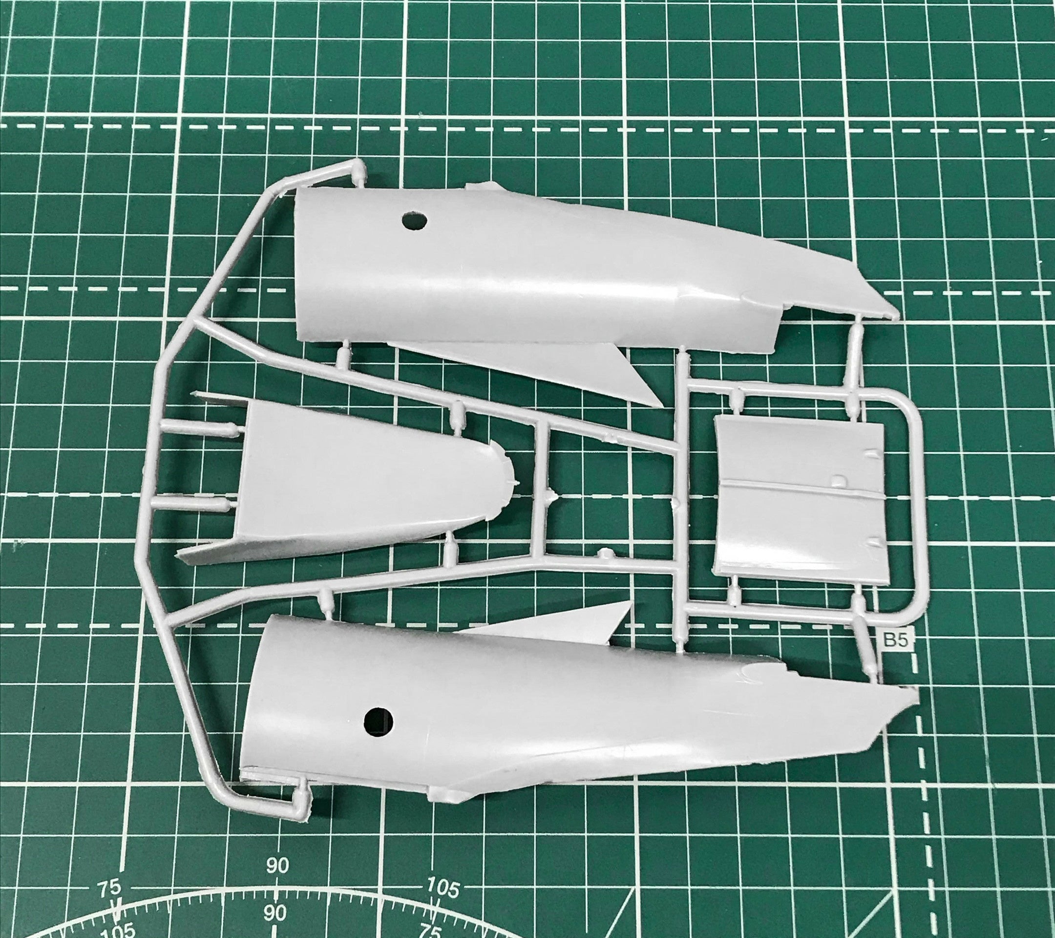 An-26 RR,RT,Z version, military cargo Scale 1:72 Amodel AMO72134 Plastic Airplane Model Kit