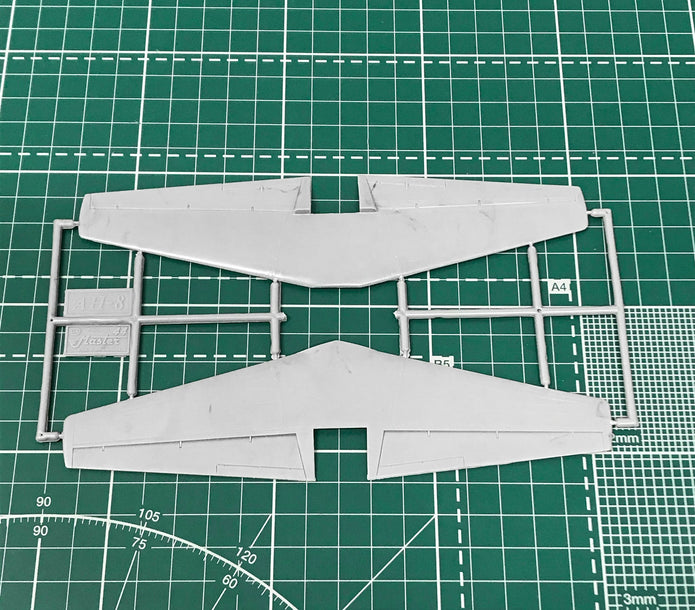 Antonov An-8 Scale 1:72 Amodel AMO72141-01 Scale Airplane Model Kit