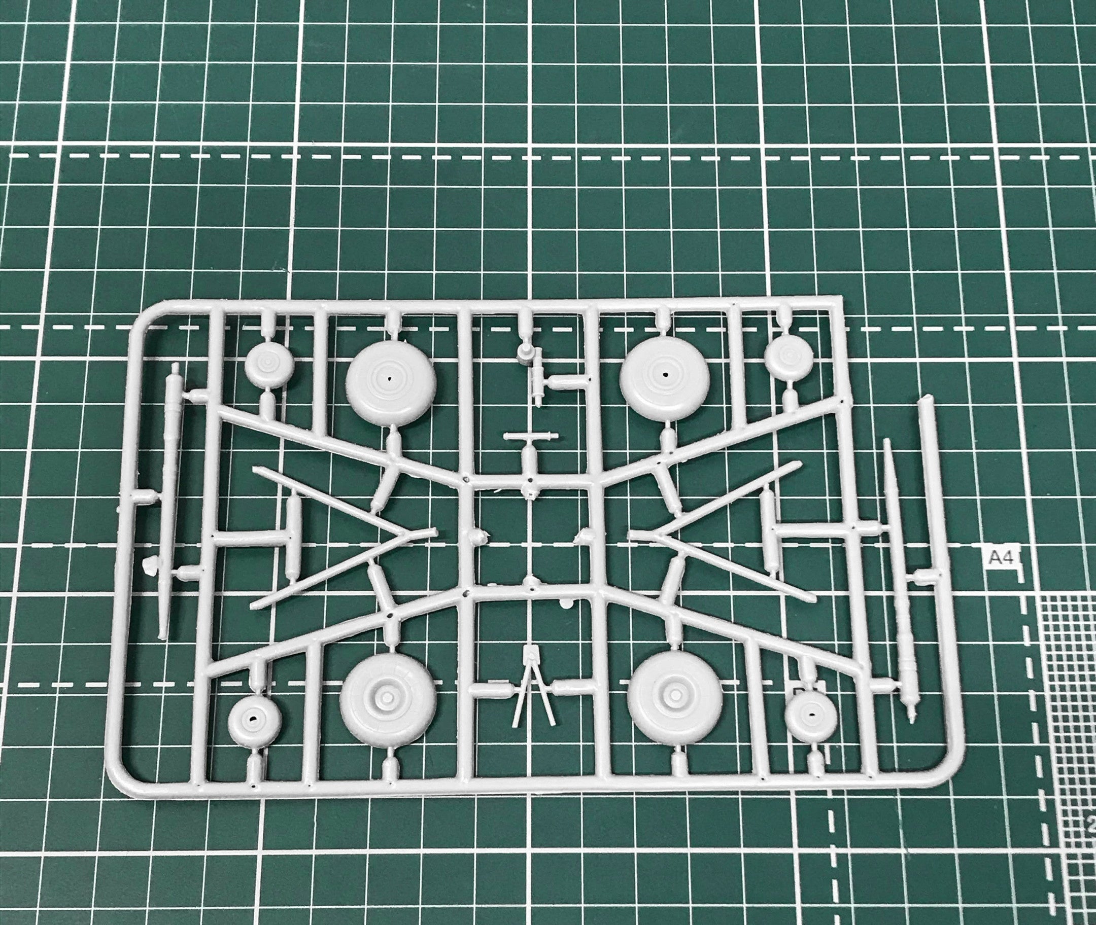 Soviet helicopter Mil Mi-22 Scale 1:72 Amodel AMO72149 Plastic Helicopter Model Kit