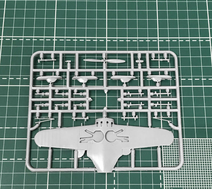 Polikarpov I-16 type 6 Soviet fighter Scale 1:72 Amodel AMO72164 Plastic Airplane Model Kit