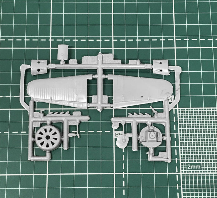 Polikarpov I-16 type 6 Soviet fighter Scale 1:72 Amodel AMO72164 Plastic Airplane Model Kit