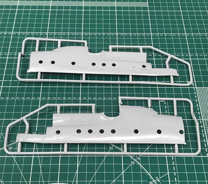 Mil Mi-10 Scale 1:72 Amodel AMO72172 Plastic Helicopter Model Kit
