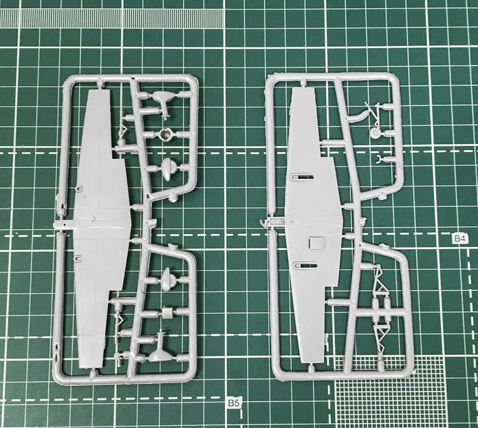 Yak-50 & Yak-52 Scale 1:72 Amodel AMO72179 Plastic Airplane Model Kit