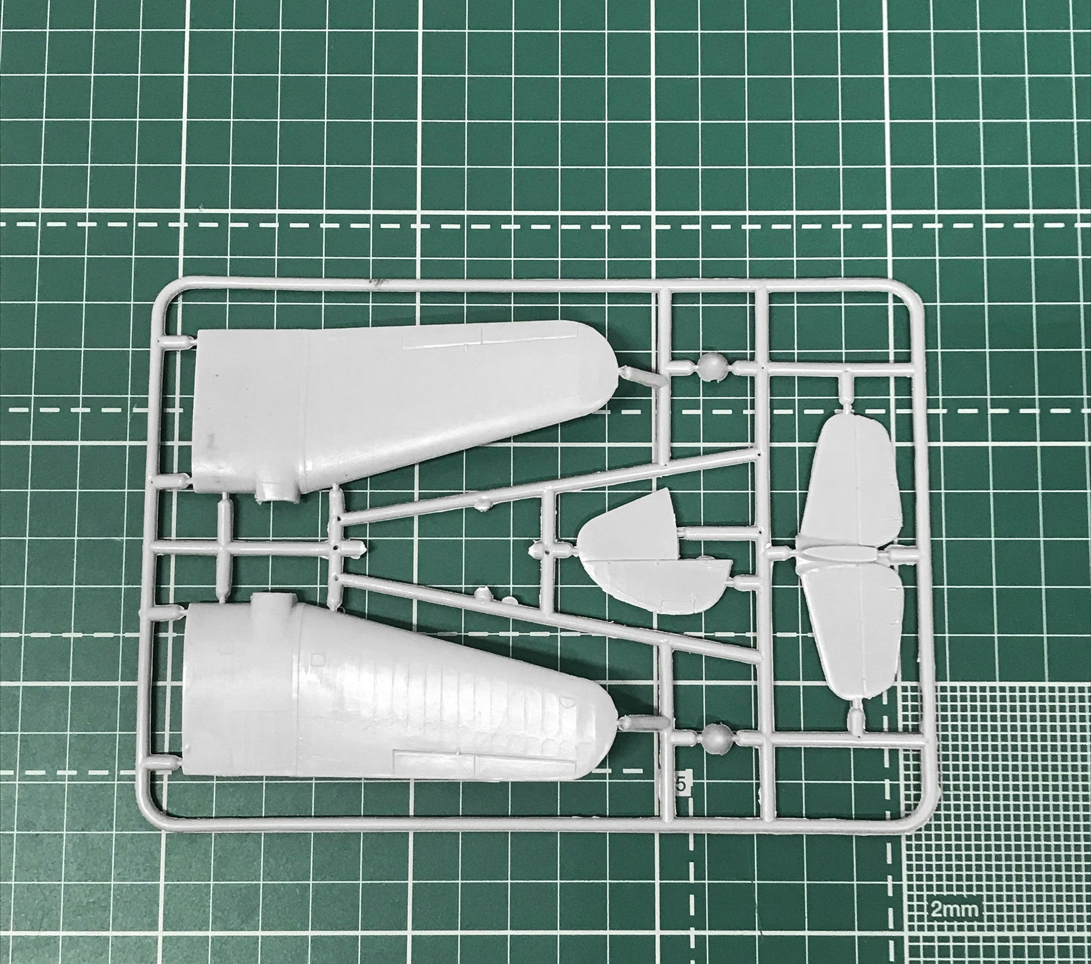 Yak-6M Soviet light transport aircraft Scale 1:72 Amodel AMO72182 Scale Airplane Model Kit