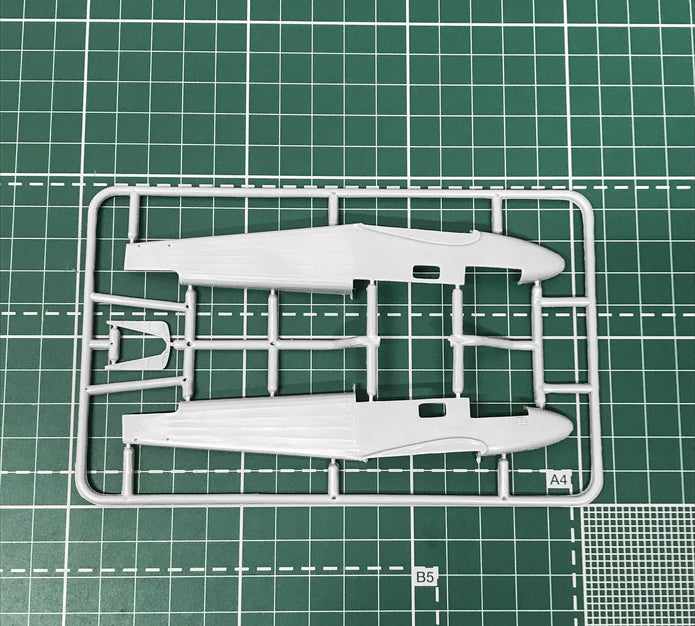 Yak-6M Soviet light transport aircraft Scale 1:72 Amodel AMO72182 Scale Airplane Model Kit
