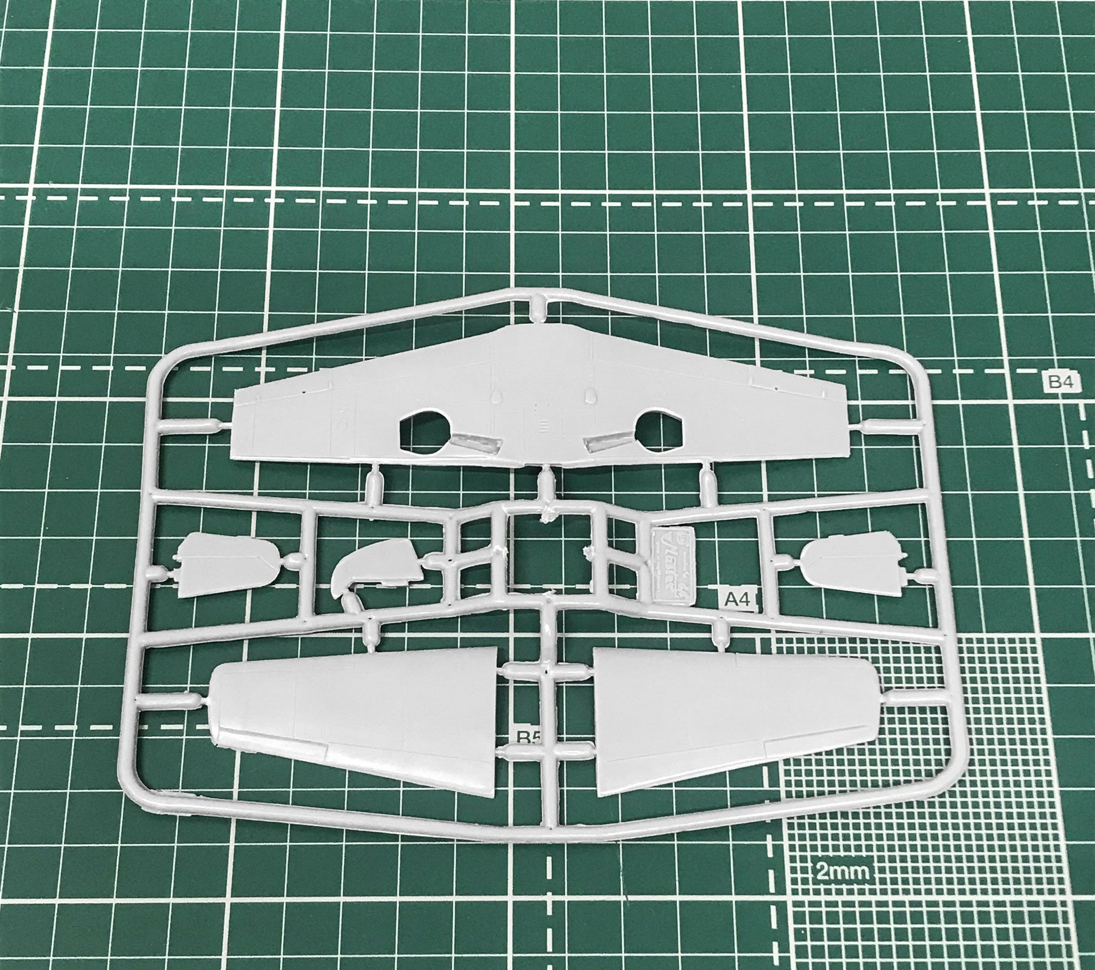 Bf-109X German experimental aircraft Scale 1:72 Amodel AMO72191 Plastic Airplane Model Kit