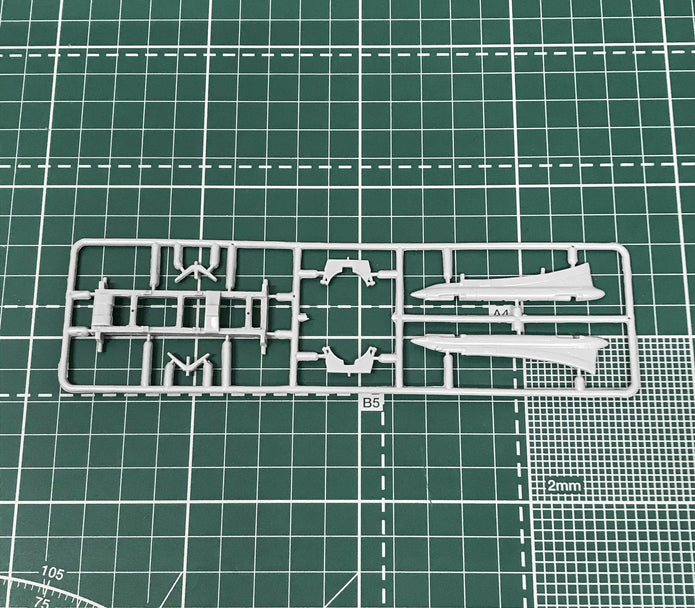 KSR-5 (AS-6 «Kingfish«) long-range anti-ship missile Scale 1:72 Amodel AMO72197 Plastic Airplane Model Kit