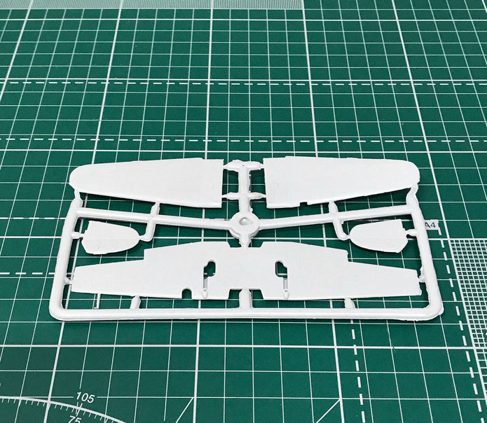 Yak-18 M-12 Scale 1:72 Amodel AMO72198 Plastic Airplane Model Kit