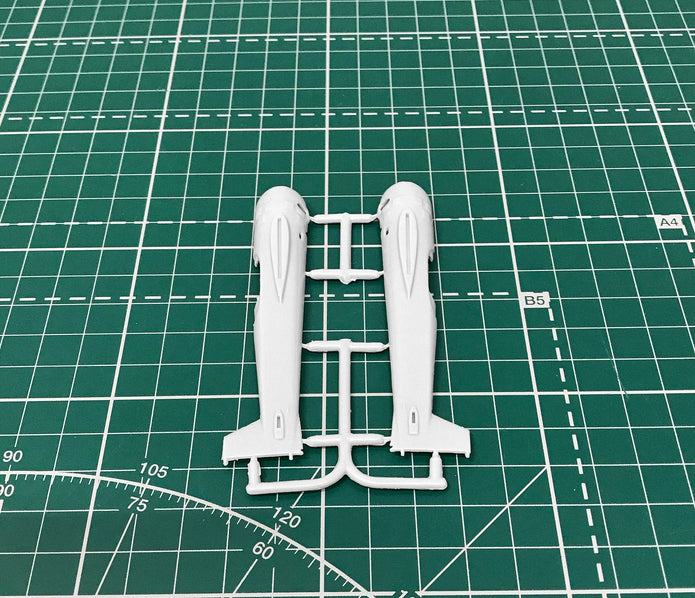 Yak-55M Soviet aerobatic aircraft Scale 1:72 Amodel AMO72200 Plastic Airplane Model Kit