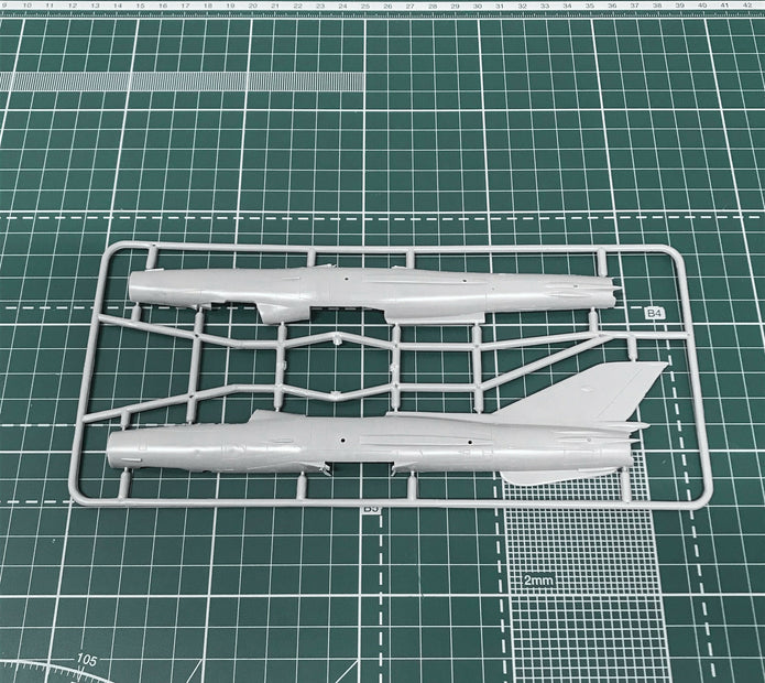 E-7PD Soviet aircraft Scale 1:72 Amodel AMO72221 Plastic Airplane Model Kit