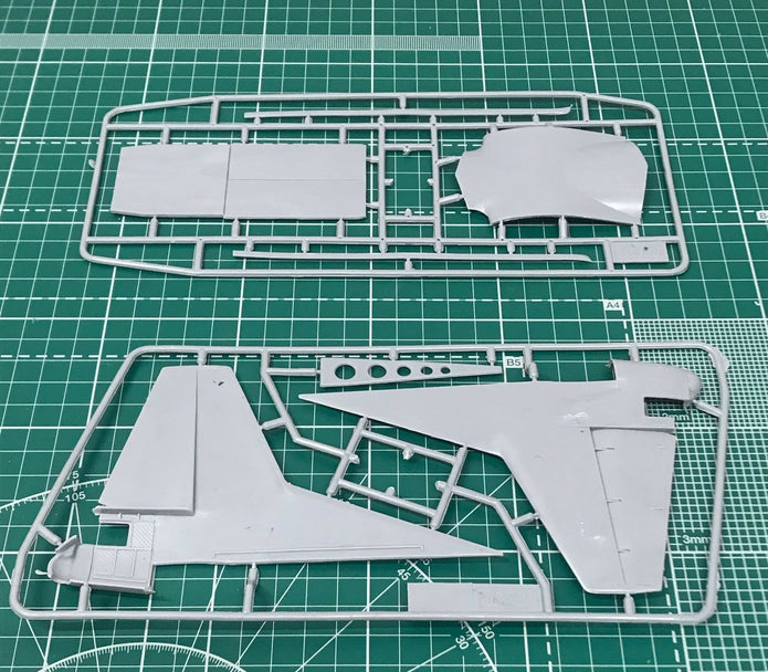 Plastic model Antonov An-8 civil aviation Scale 1:72 Amodel AMO72228 Plastic Airplane Model Kit