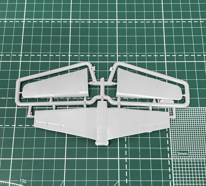 Yakovlev AIR-10 Scale 1:72 Amodel AMO72239 Plastic Airplane Model Kit