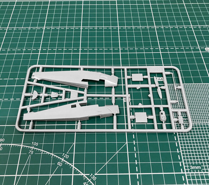 Tachikawa KKY-1 Scale 1:72 Amodel AMO72243 Plastic Airplane Model Kit