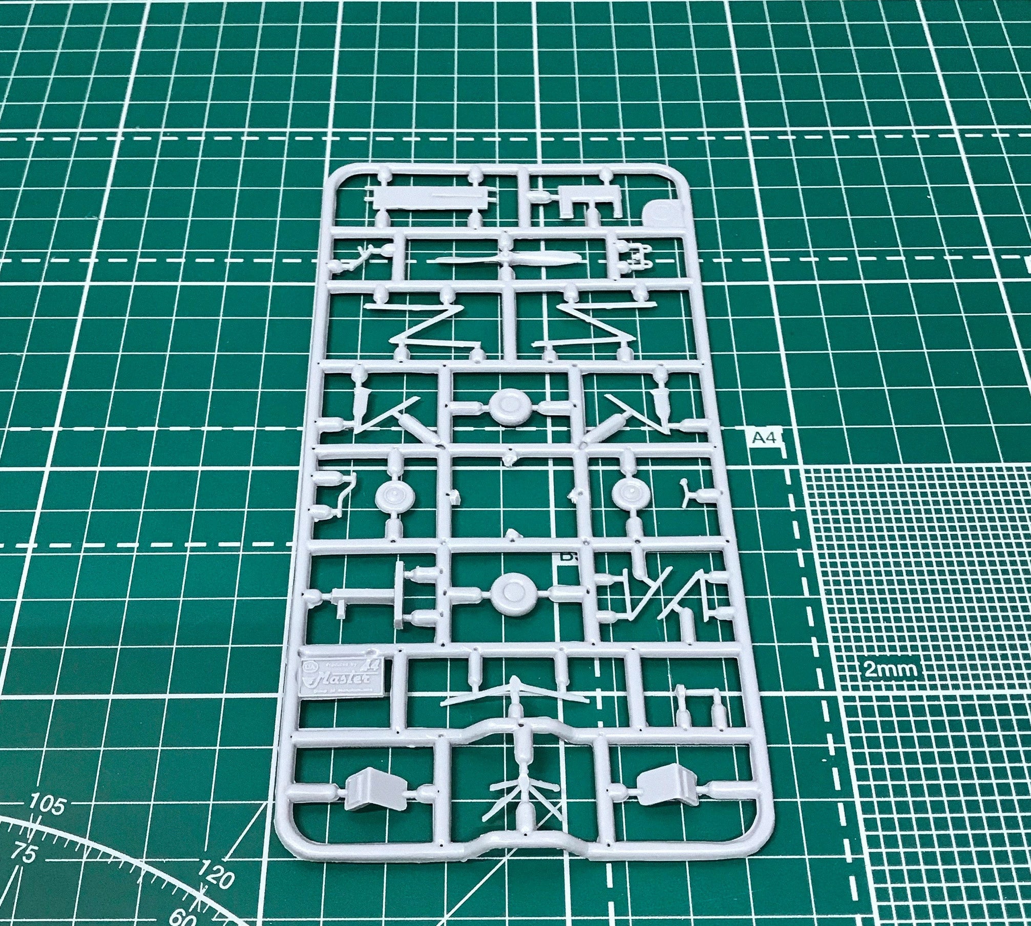 Tachikawa KKY-1 Scale 1:72 Amodel AMO72243 Plastic Airplane Model Kit