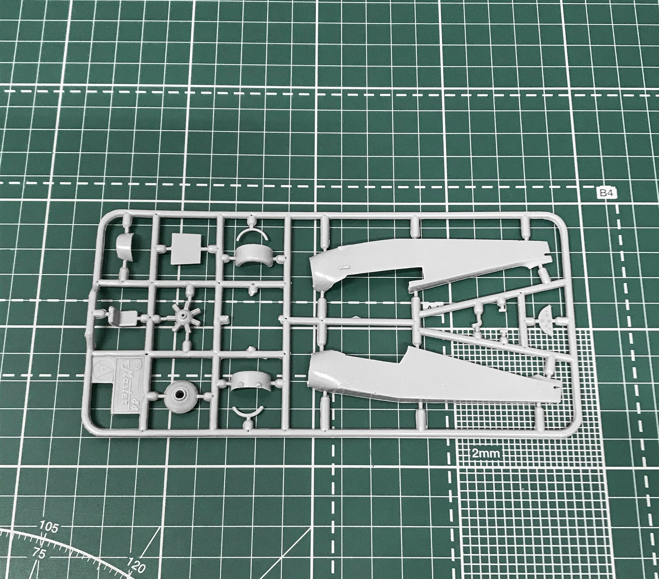 Tachikawa KKY-2 Scale 1:72 Amodel AMO72247 Plastic Airplane Model Kit