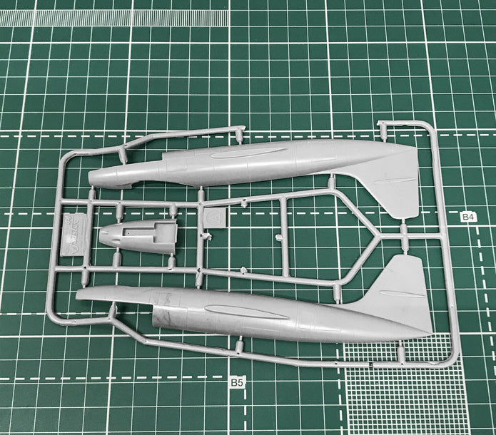 Alexeyev I-211 Scale 1:72 Amodel AMO72251 Plastic Airplane Model Kit