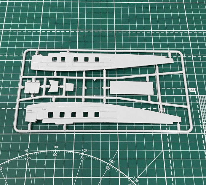 Kalinin K-5 Scale 1:72 Amodel AMO72287 Plastic Airplane Model Kit