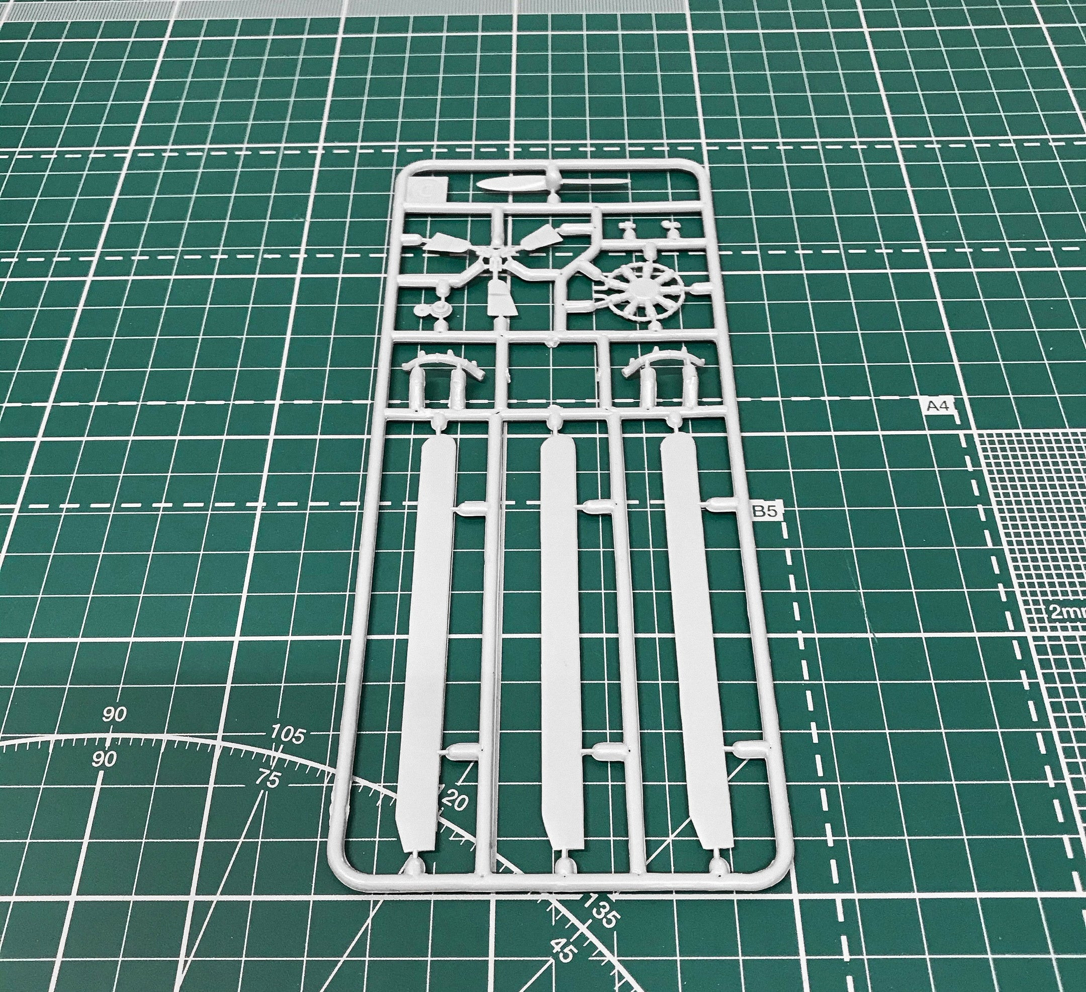 A-7-3A Soviet autogiro Scale 1:72 Amodel AMO72289 Plastic Airplane Model Kit