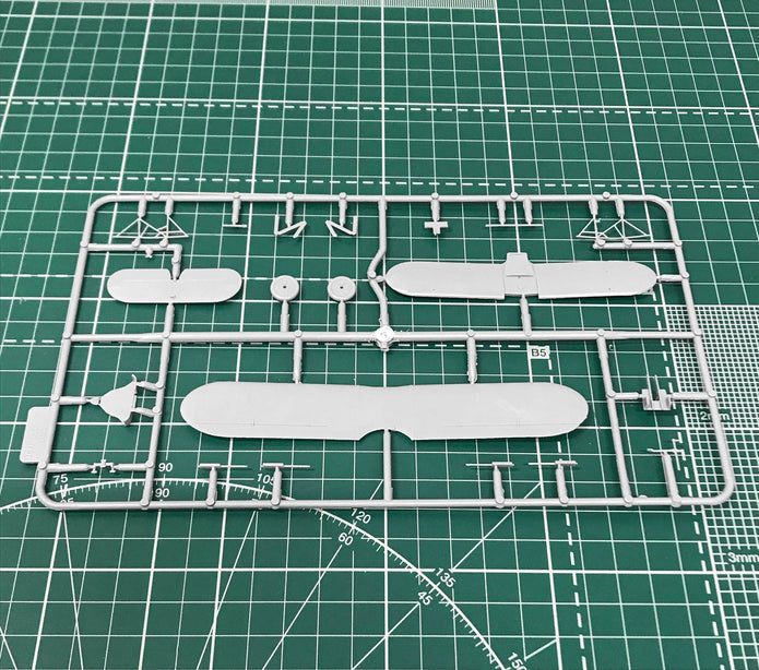 Zveno-1A TB-1 & I-5 Scale 1:72 Amodel AMO72290 Plastic Airplane Model Kit