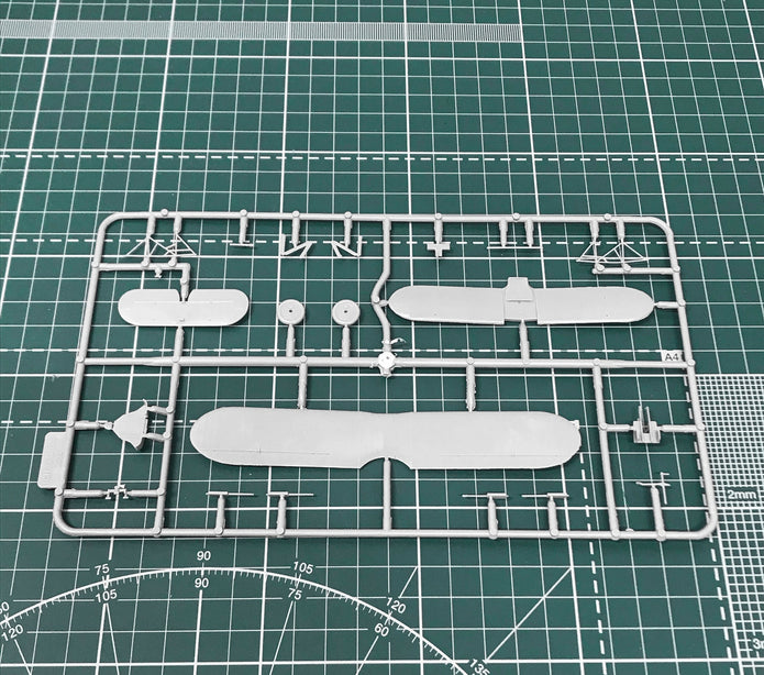 Zveno-1A TB-1 & I-5 Scale 1:72 Amodel AMO72290 Plastic Airplane Model Kit