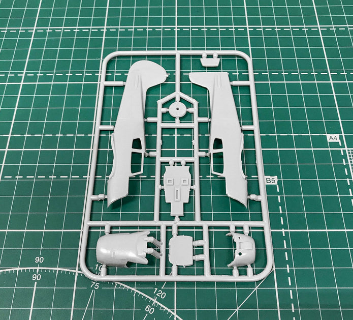 Yakovlev Yak-18T Scale 1:72 Amodel AMO72303-01 Scale Model Kit