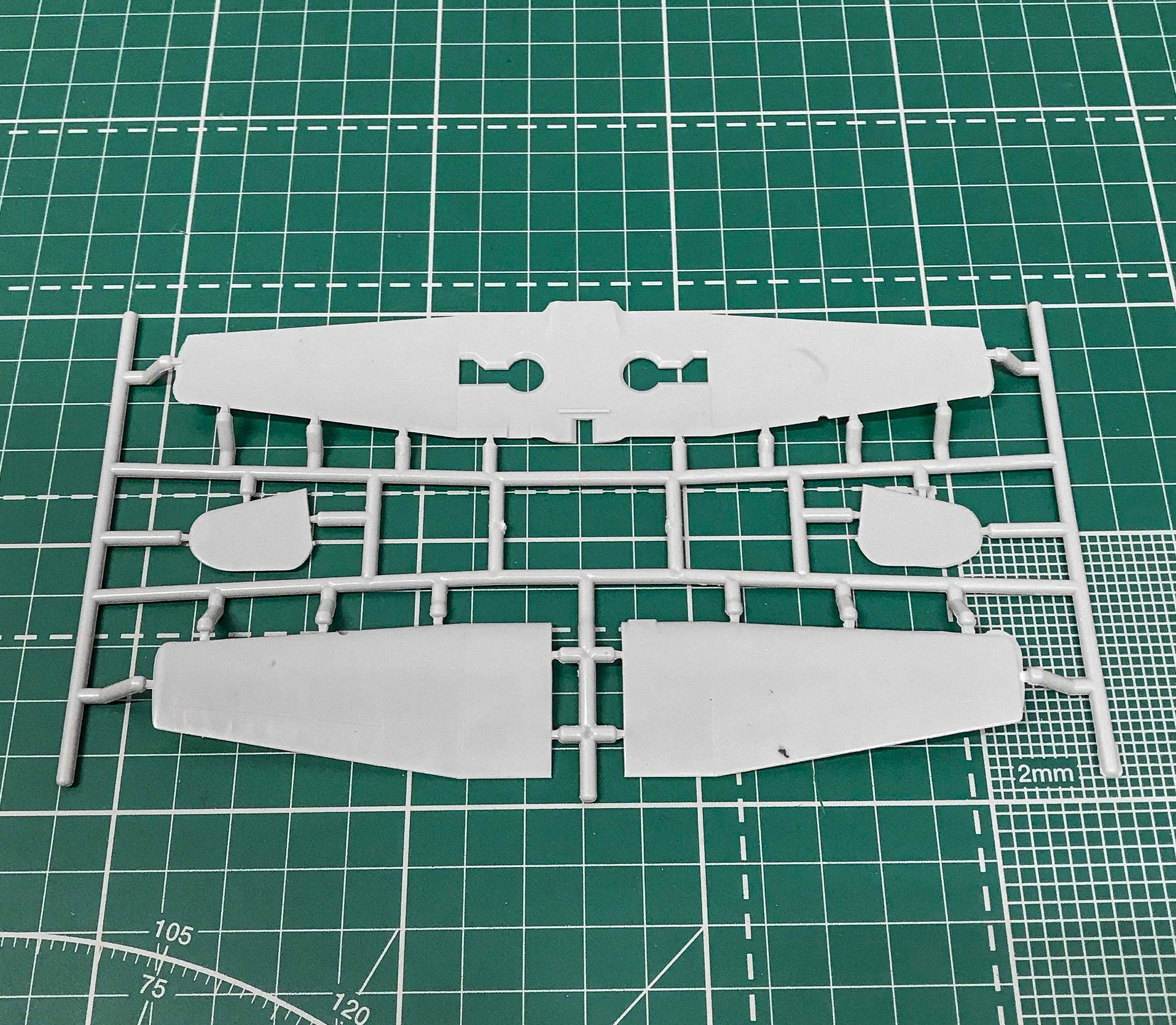 Yakovlev Yak-18T Scale 1:72 Amodel AMO72303-01 Scale Model Kit