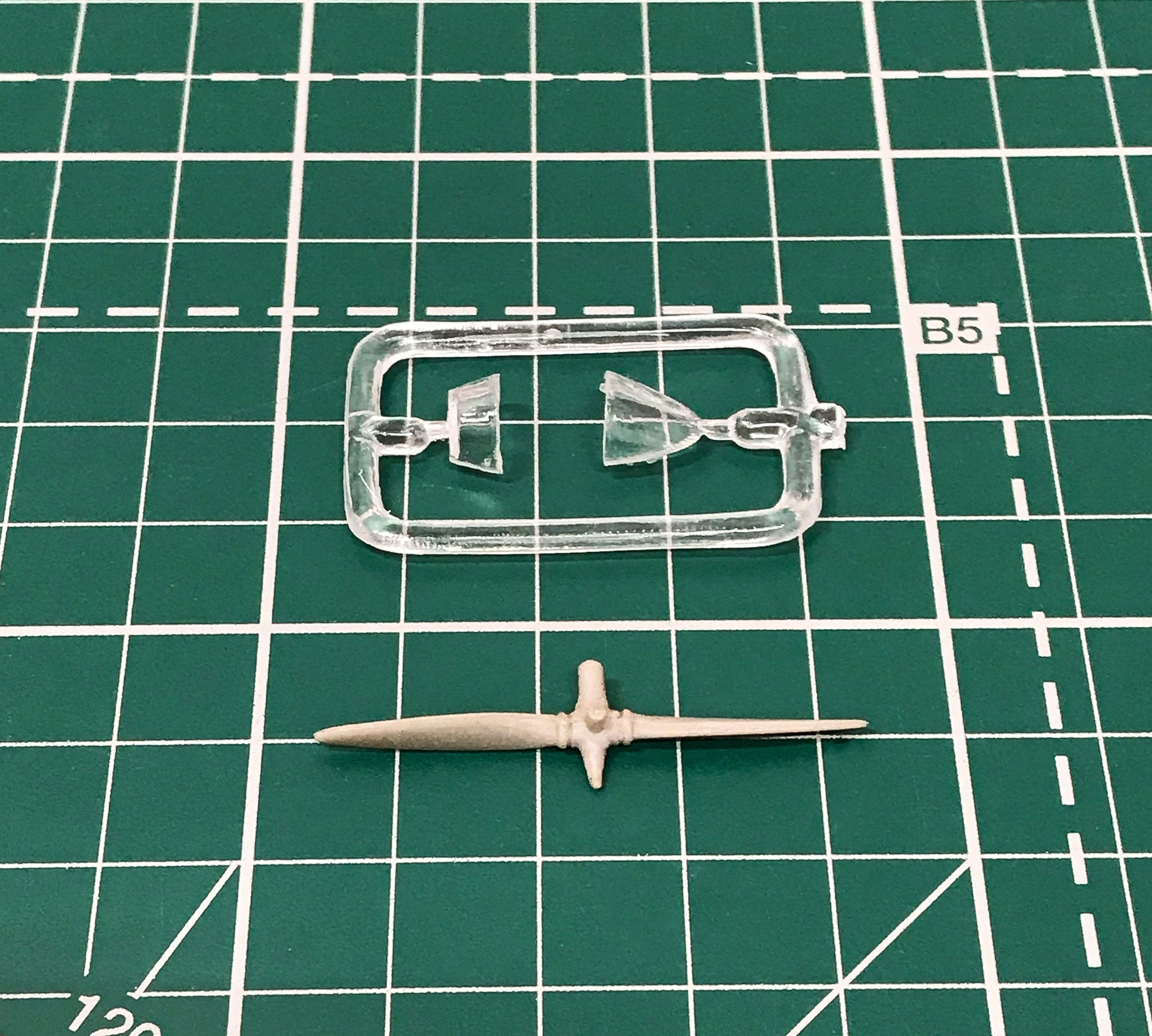 Polikarpov UTI-4 t15B fighter Scale 1:72 Amodel AMO72315 Scale Model Kit