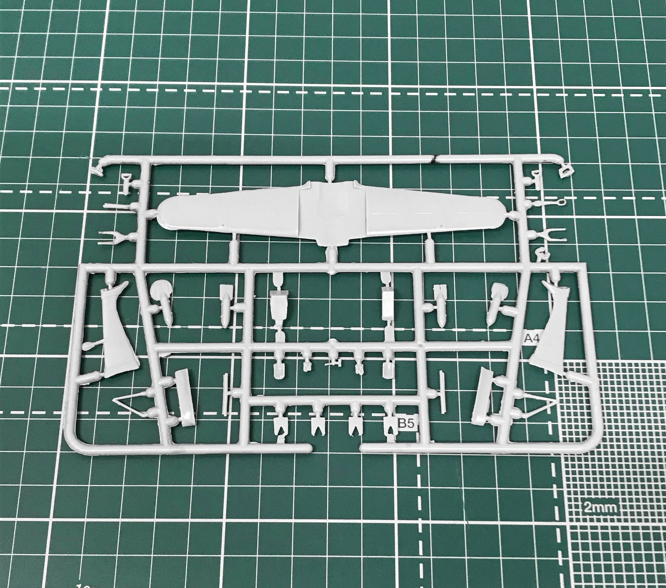 Henschel Hs-123A Chinese dive bomber Scale 1:72 Amodel AMO72323 Plastic Airplane Model Kit