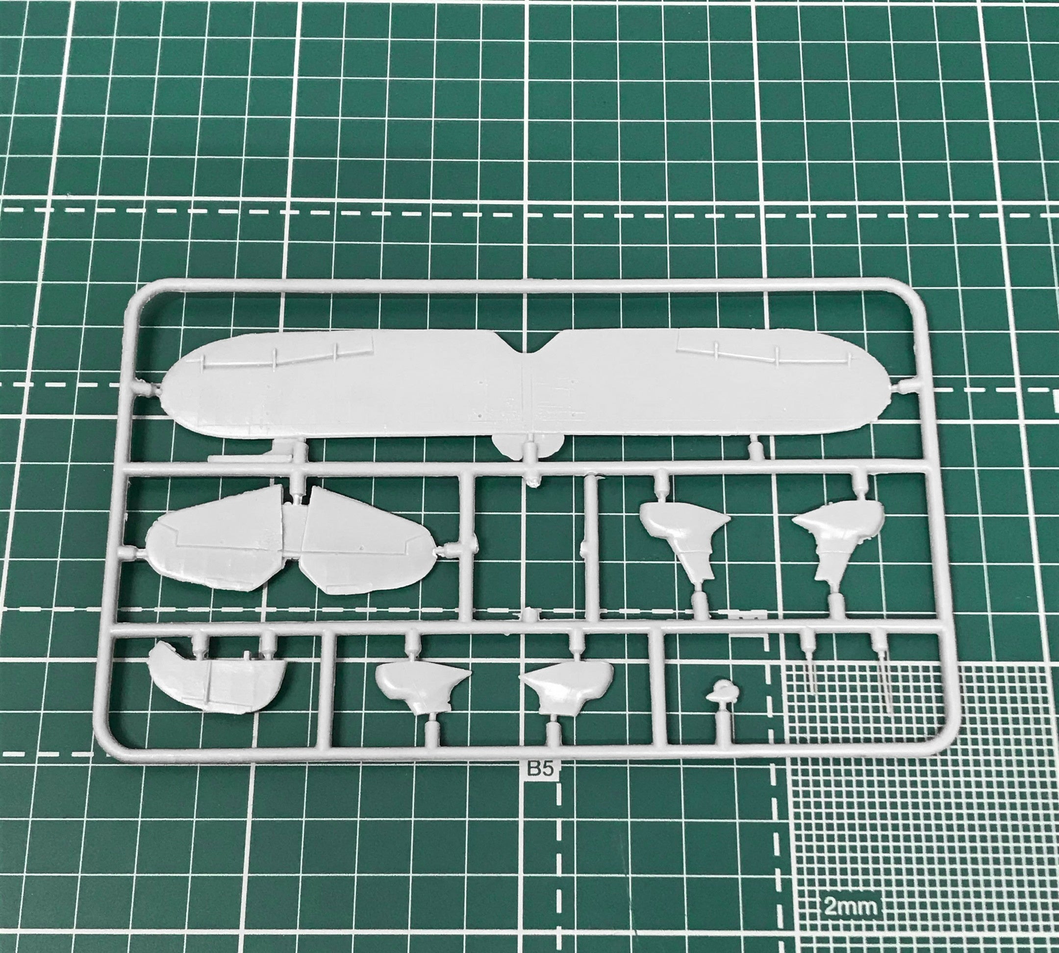 Henschel Hs-123A Chinese dive bomber Scale 1:72 Amodel AMO72323 Plastic Airplane Model Kit