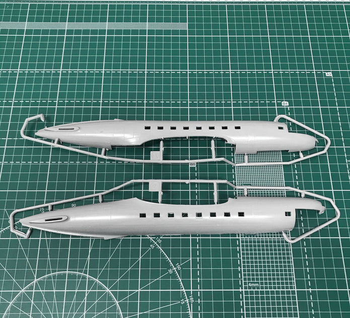 Ilyushin IL-14M Scale 1:72 Amodel AMO72324 Plastic Airplane Model Kit