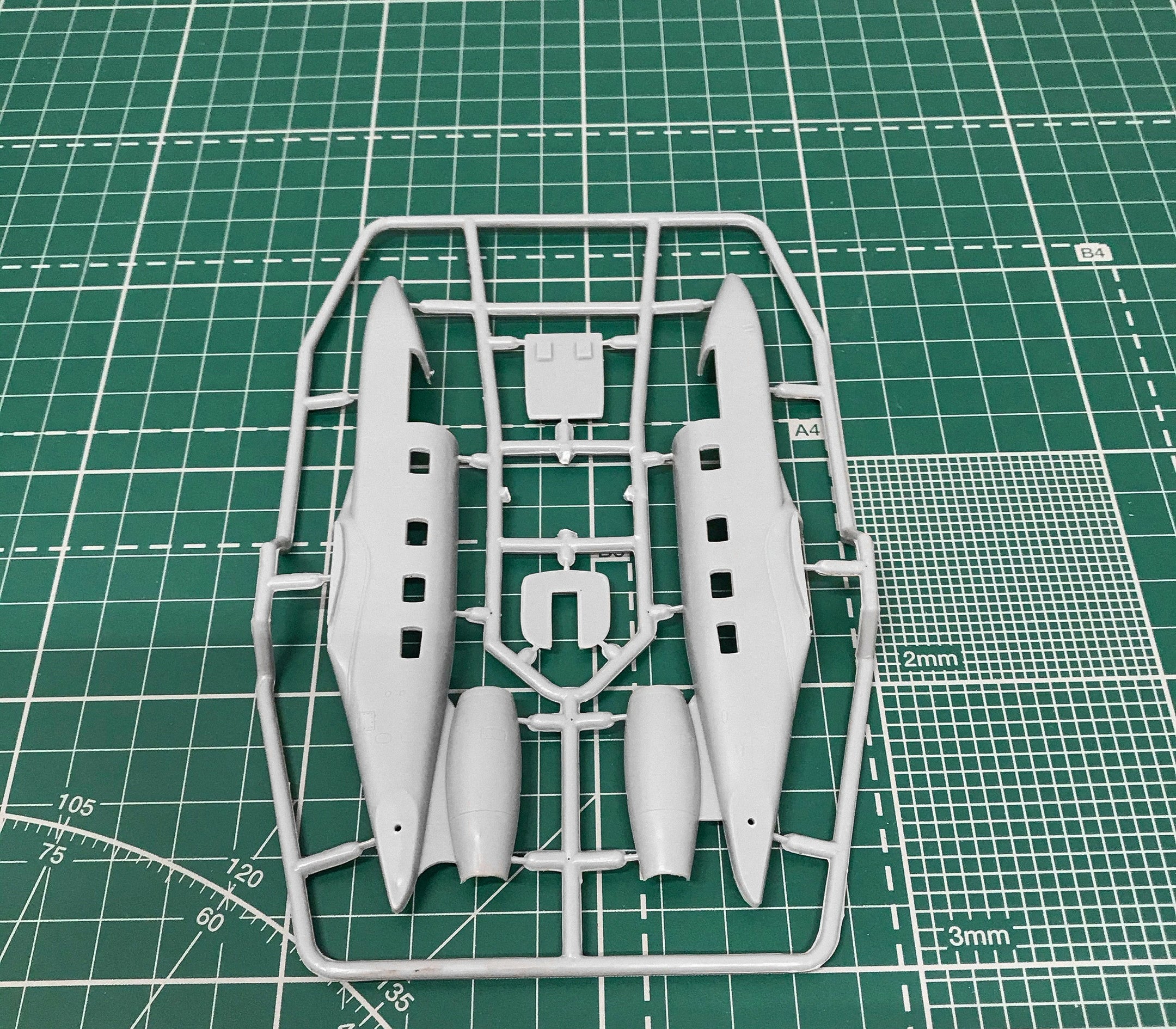 Piper Pa-47 Scale 1:72 Amodel AMO72343 Plastic Airplane Model Kit