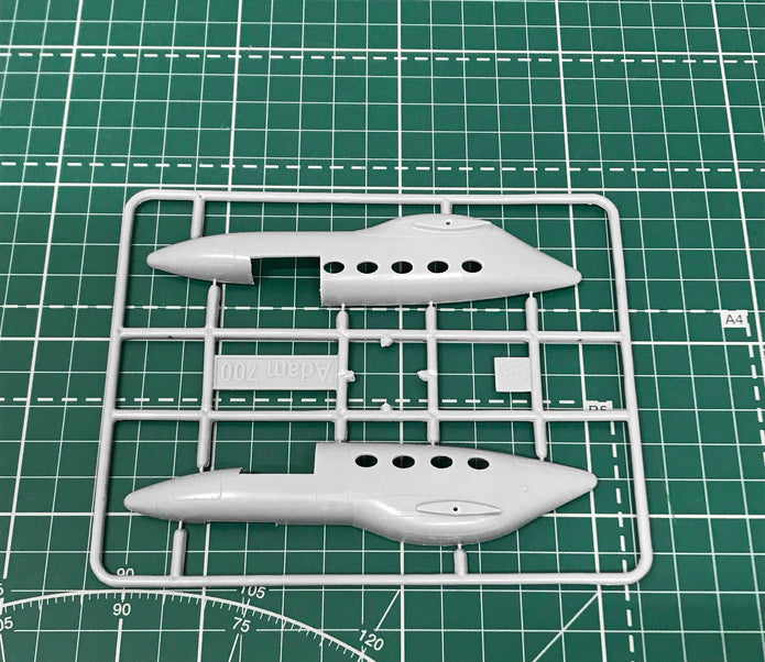 Adam A700 US civil aircraft Scale 1:72 Amodel AMO72370 Plastic Airplane Model Kit