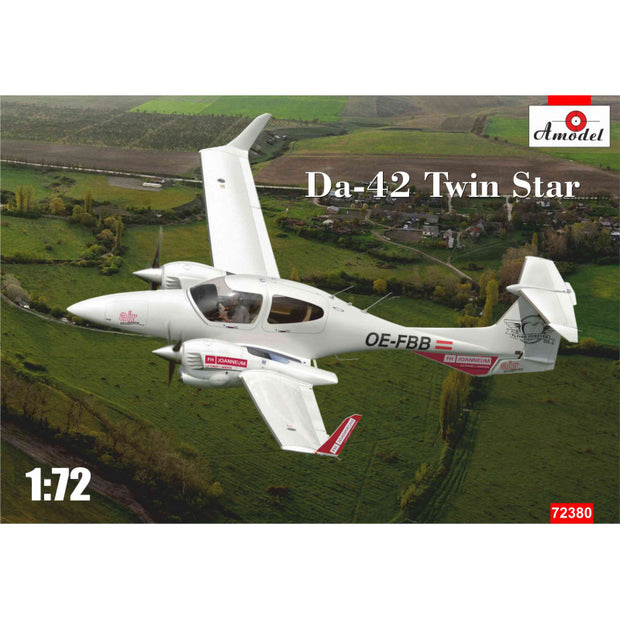 Da-42 Twin Star Scale 1:72 Amodel AMO72380 Plastic Airplane Model Kit