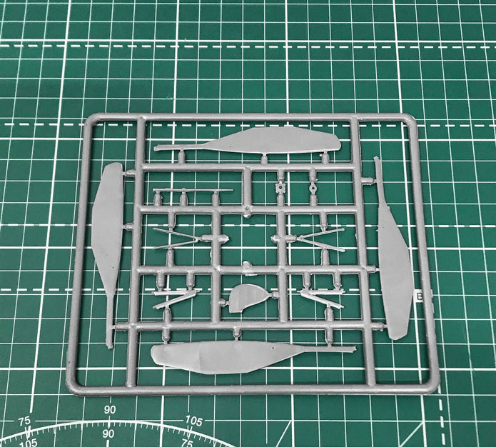 KASKR-2 Soviet autogiro Scale 1:72 Amodel AMO7279 Plastic Airplane Model Kit
