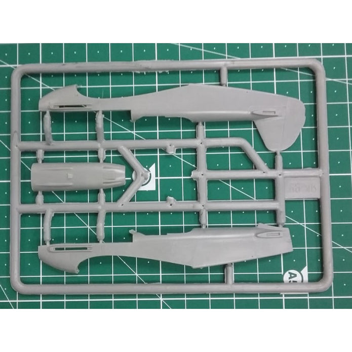 Yak-9U Soviet fighter Scale 1:72 Amodel AMO7289 Plastic Airplane Model Kit