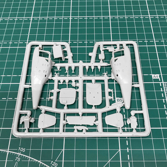 Ka-15M ambulance Scale 1:72 Amodel AMO7290 Plastic Helicopter Model Kit