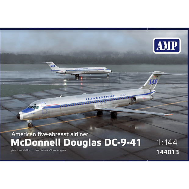 McDonnell Douglas DC-9-41 Scale 1:144 AMP 144013 Plastic Model Aircraft Kit