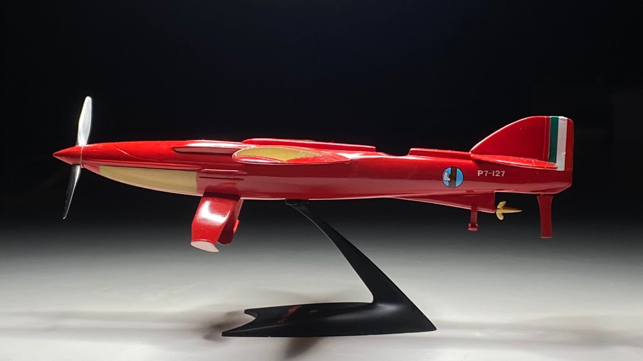 Piaggio Pegna PC.7 Scale 1:48 AMP 48011 Plastic Model Aircraft Kit