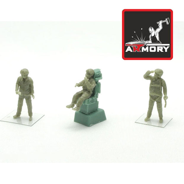 1/72 Soviet pilots (modern frontline aviation) Scale 1:72 Armory Models AR F7212