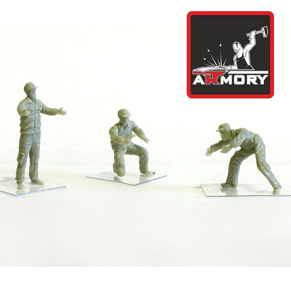 1/72 Soviet/Russian modern airfield ground personnel Scale 1:72 Armory Models AR F7214