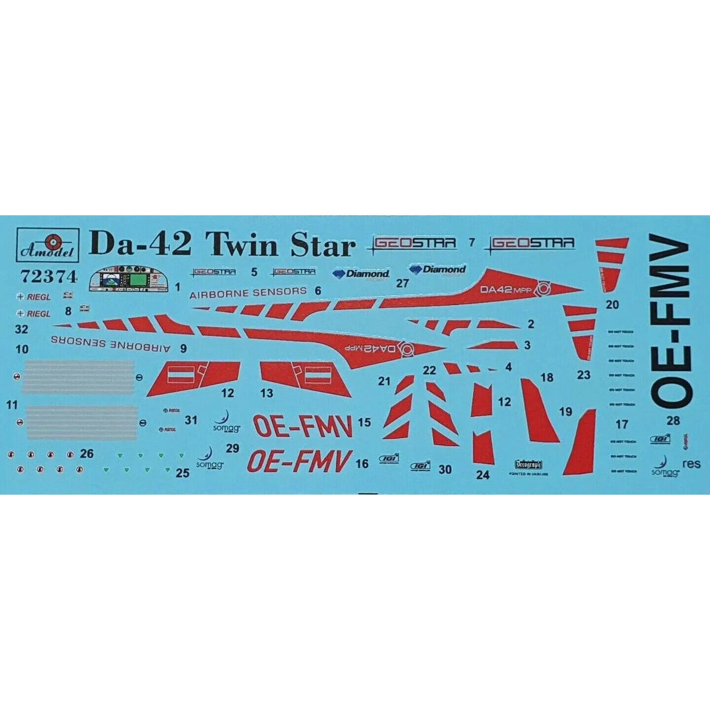Plastic model 1/72 Da-42 Twin Star Scale 1:72 Amodel AMO72374 Plastic Airplane Model Kit