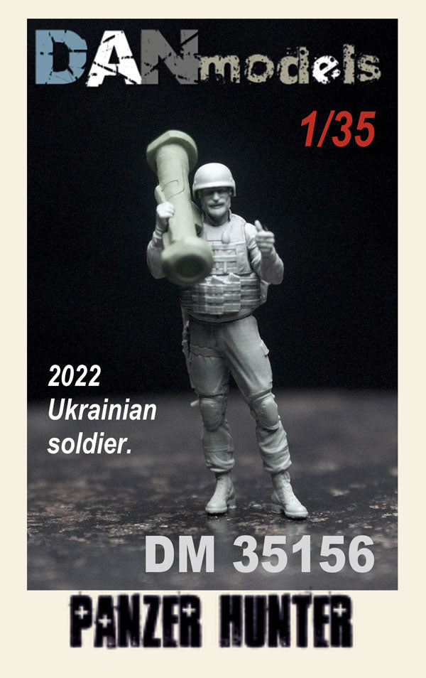 2022 Ukraine. Vine with Mordor. Ukrainian soldier with a javelin. Fuck off. set №9 - 1 figure (resin) + javelin 3D Scale 1:35 DAN Models DM 35158