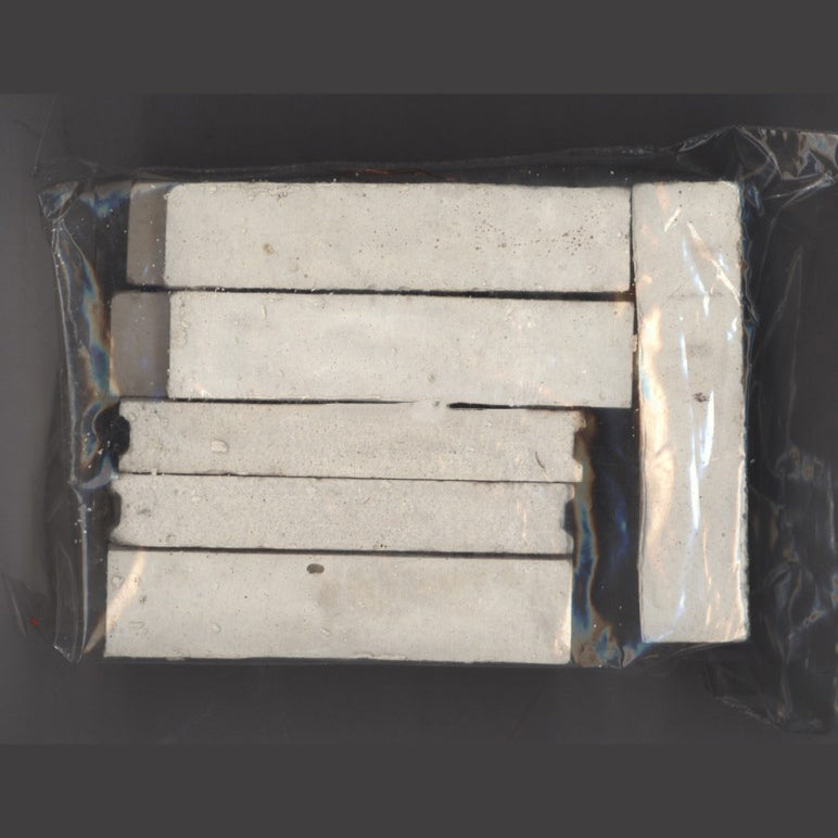 Concrete barriers.set for roadblock. Material - gypsum. The set contains 10 pieces of unpainted concrete barriers. + stencil. (weight180 grams) Scale 1:35 DAN Models DM 35401