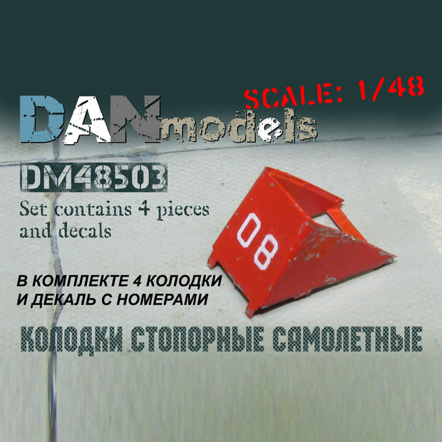 Aircraft stop blocks, set No. 1 + decal Dimensions: length 13mm, width 6mm, height 8mm Scale 1:48 DAN Models DM 48503
