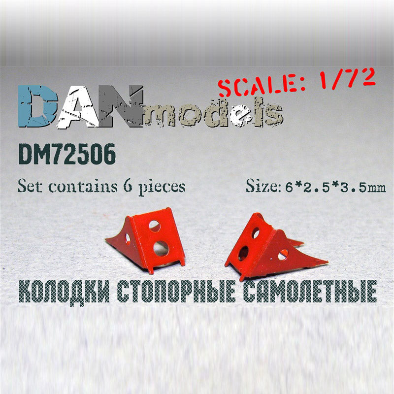 Lock blocks for aircraft, set No. 4 - 6 pcs. dimensions: length 6mm, width 2.5mm, height 3.5mm Scale 1:72 DAN Models DM 72506