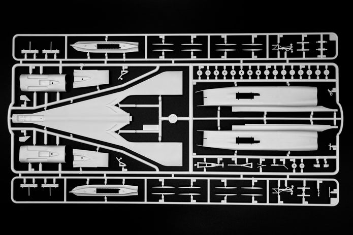 ICM 14402 Plastic aircraft model kit Scale 1:144 Tupolev Tu-144D Soviet airliner