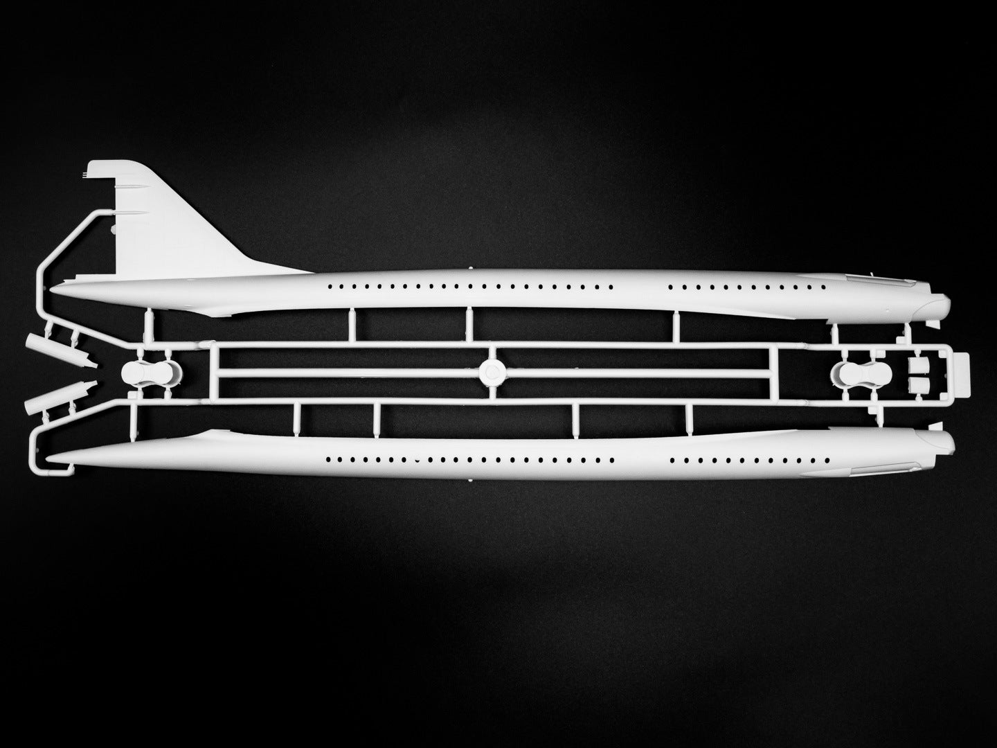 ICM 14402 Plastic aircraft model kit Scale 1:144 Tupolev Tu-144D Soviet airliner