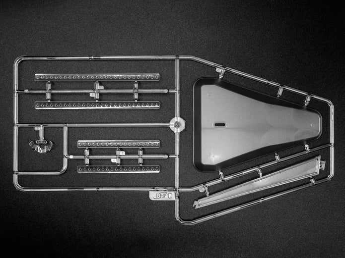 ICM 14405 Plastic aircraft model kit Scale 1:144 Ilyushin-62M Soviet airliner