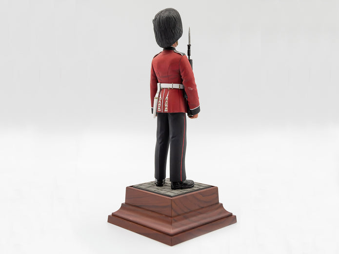 ICM 16001 Plastic model figures kit Scale 1:16 British Grenadier Queen’s Guards